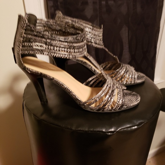 Lola heeled sandals - Picture 4 of 4